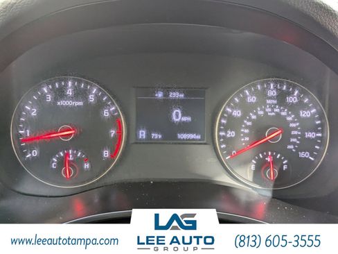 Used 2017 Kia Cadenza Premium image 25