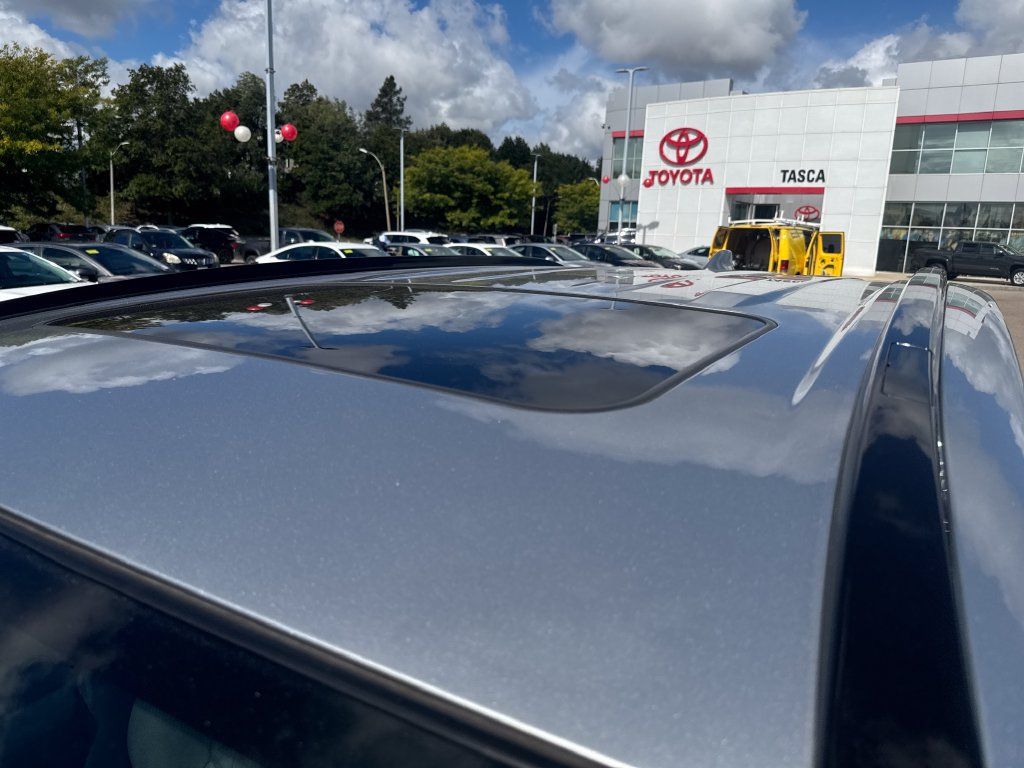 Used 2021 Toyota RAV4 XLE w/ Convenience Package AWD/4WD image 44