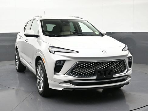 Certified 2024 Buick Encore GX Avenir w/ Avenir Technology Package AWD/4WD image 7