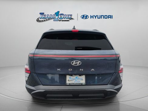 Used 2025 Hyundai Kona SEL FWD image 7