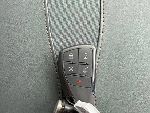 New 2026 GMC Acadia AT4 w/ Super Cruise Package AWD/4WD image 61