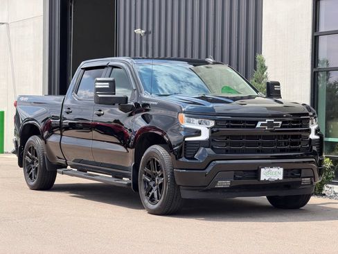 Used 2023 Chevrolet Silverado 1500 RST w/ Max Trailering Package AWD/4WD image 4