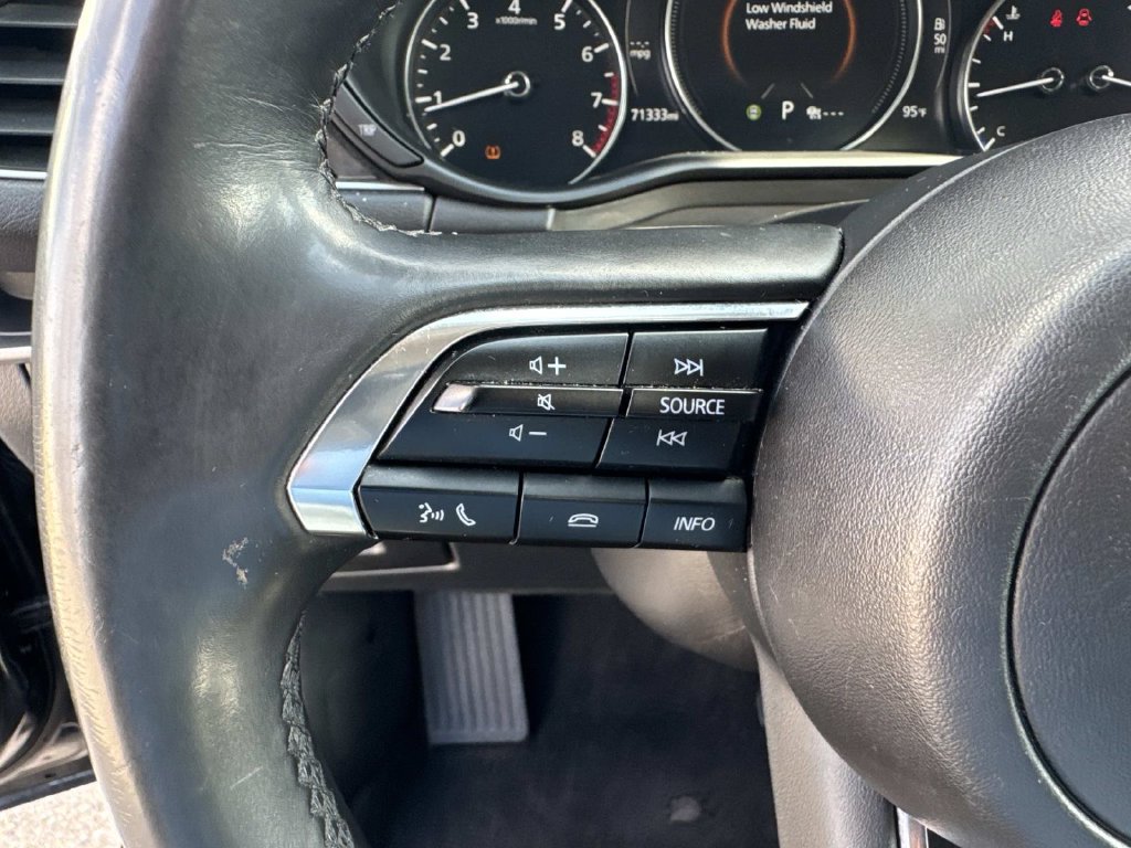 Used 2024 MAZDA MAZDA3 s FWD image 17
