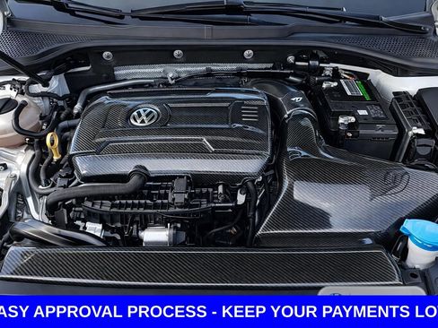 Used 2017 Volkswagen Golf S image 18