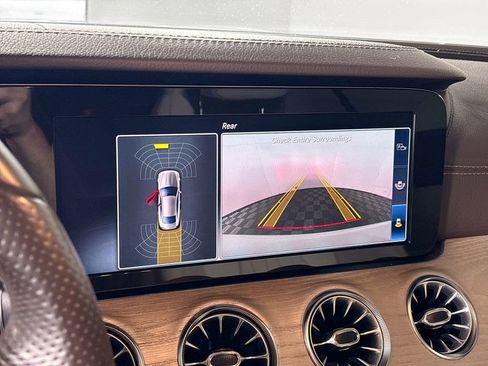 Used 2018 Mercedes-Benz E 400 Coupe image 17