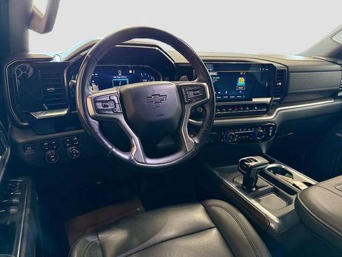 Used 2022 Chevrolet Silverado 1500 LT Trail Boss w/ LT Trail Boss Premium Package AWD/4WD image 21