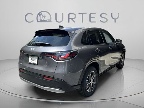Used 2024 Honda HR-V EX-L image 7