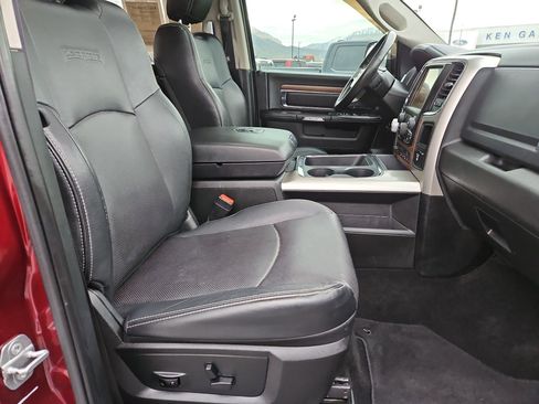 Used 2017 RAM 1500 Laramie image 34