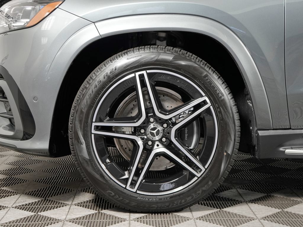 Used 2026 Mercedes-Benz GLS 450 4MATIC image 9