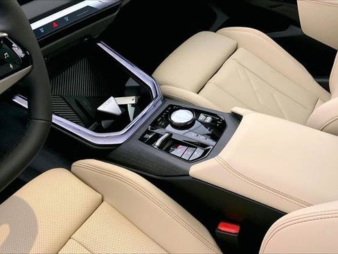 Used 2026 BMW X3 xDrive30 w/ Premium Package image 6