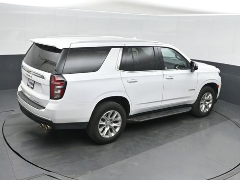 Used 2024 Chevrolet Tahoe Premier AWD/4WD image 32