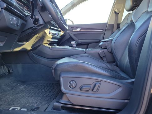 Used 2018 Audi Q5 2.0T Premium Plus w/ Premium Plus Package image 17