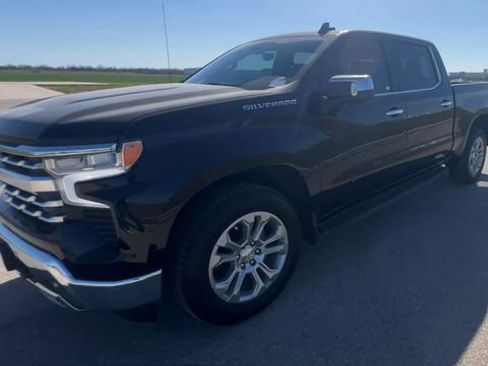 Used 2024 Chevrolet Silverado 1500 LTZ w/ Technology Package image 4