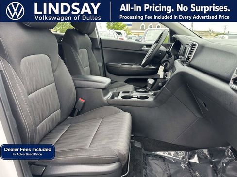 Used 2019 Kia Sportage LX FWD image 11