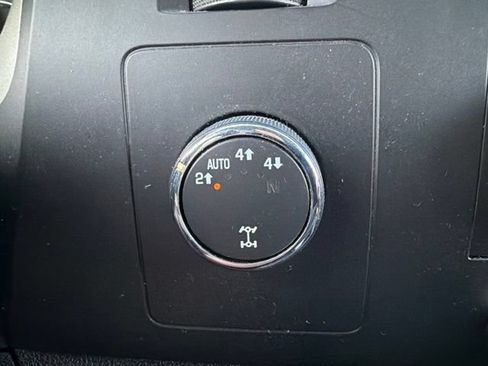 Used 2009 Chevrolet Silverado 1500 LT w/ Power Pack Plus AWD/4WD image 15