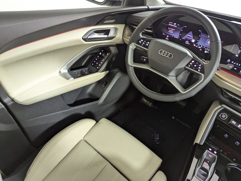 New 2025 Audi Q5 Premium Plus image 29