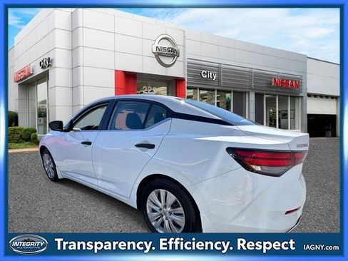 Certified 2024 Nissan Sentra S FWD image 4