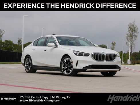 Used 2026 BMW i5 eDrive40 AWD/4WD image 1