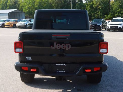 Used 2022 Jeep Gladiator Mojave w/ Cold Weather Group AWD/4WD image 6