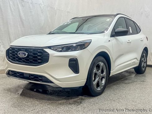 Used 2023 Ford Escape ST-Line w/ Tech Pack #1 image 1