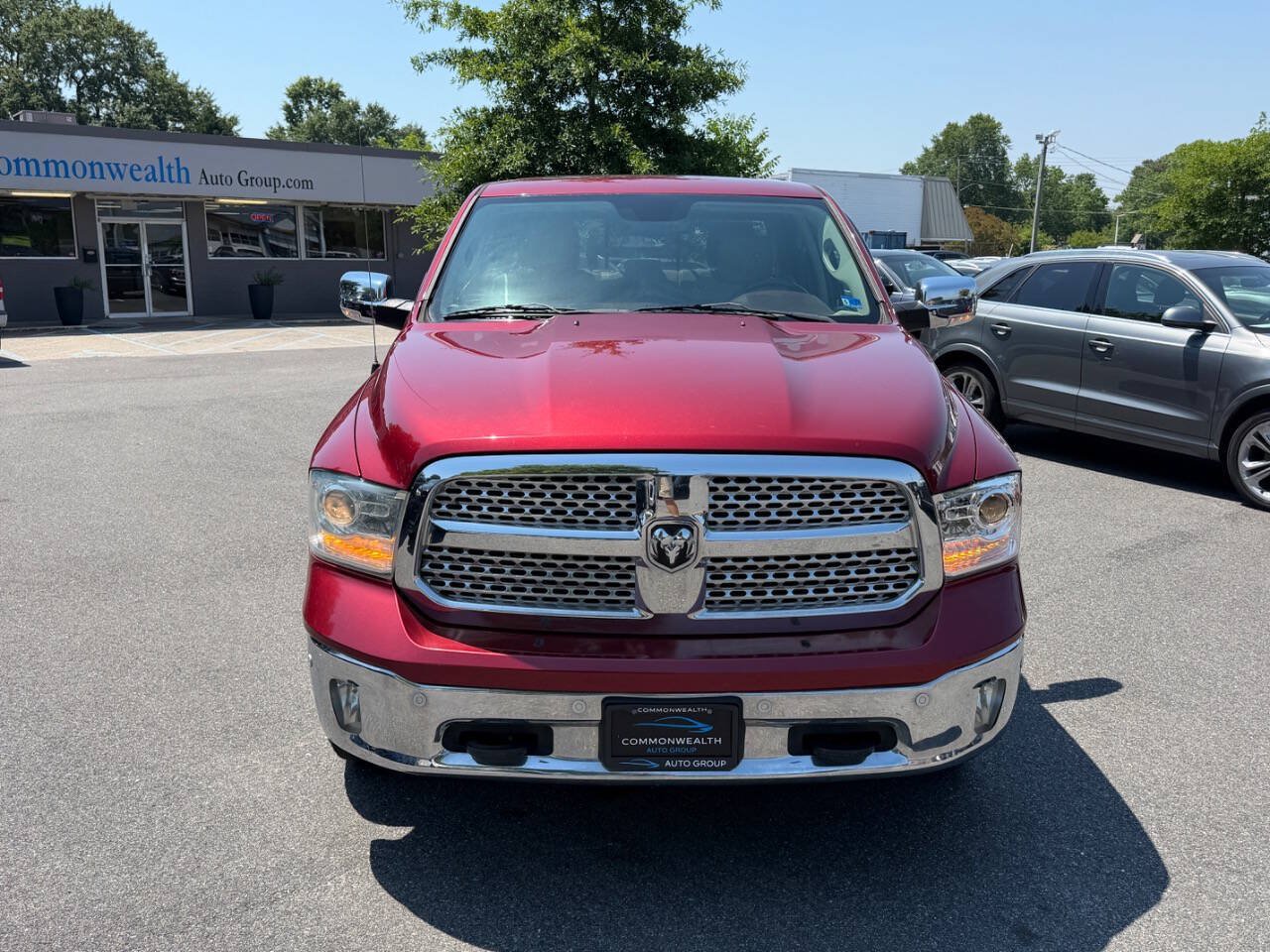 Used 2014 RAM 1500 Laramie w/ Convenience Group AWD/4WD image 2