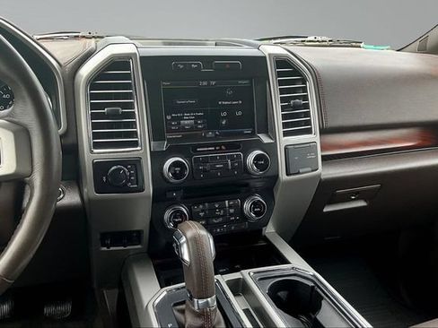 Used 2015 Ford F150 King Ranch w/ Equipment Group 601A Luxury AWD/4WD image 9