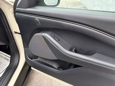 Used 2025 Ford Mustang Mach-E Select w/ Comfort Package Lite image 13