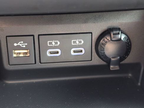 Used 2023 Toyota Highlander Limited FWD image 35