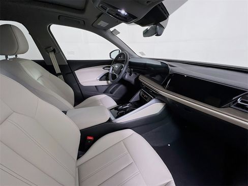 New 2025 Audi Q5 Premium image 28