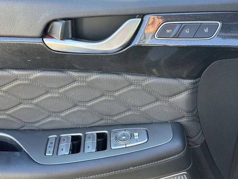 Used 2020 Hyundai Palisade Limited image 23