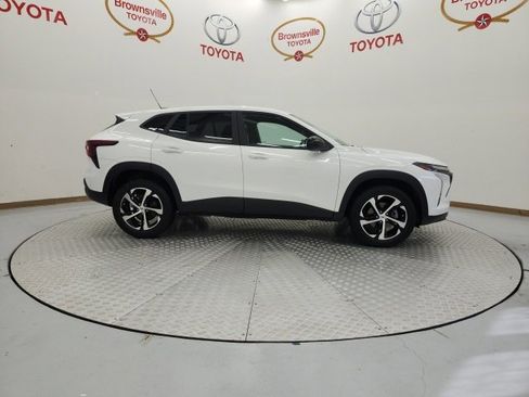 Used 2024 Chevrolet Trax RS w/ Driver Confidence Package image 3