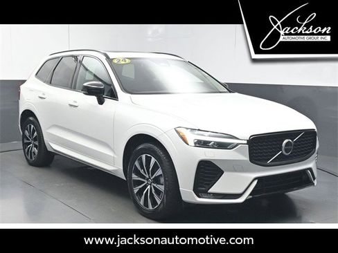 Certified 2024 Volvo XC60 B5 Core image 1