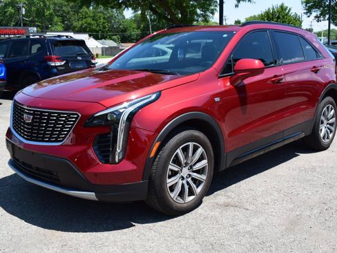 Used 2019 Cadillac XT4 Sport FWD image 2