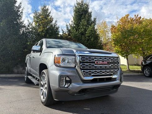 Certified 2022 GMC Canyon Denali image 9