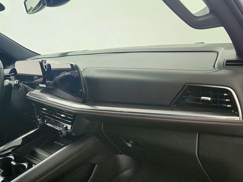 Certified 2025 Chevrolet Suburban RST w/ Comfort Package RWD image 33