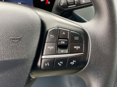 Certified 2025 Ford Maverick XLT w/ Black Appearance Package AWD/4WD image 11