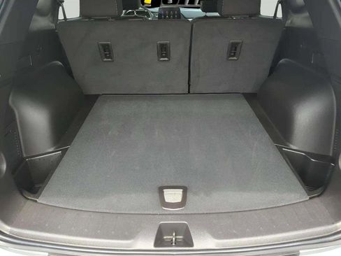 Used 2024 Chevrolet Blazer LT image 18