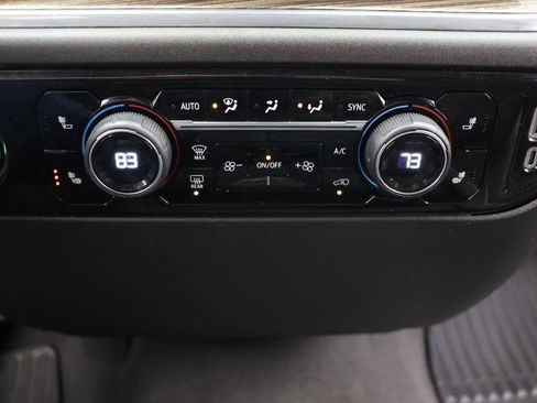 Used 2024 Chevrolet Silverado 1500 LT image 27