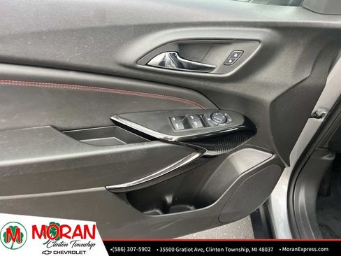 Certified 2024 Chevrolet Trax RS w/ Driver Confidence Package FWD image 15