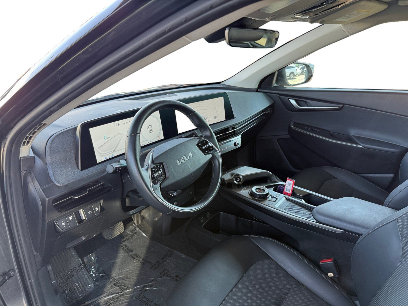 Used 2024 Kia EV6 Light RWD image 9