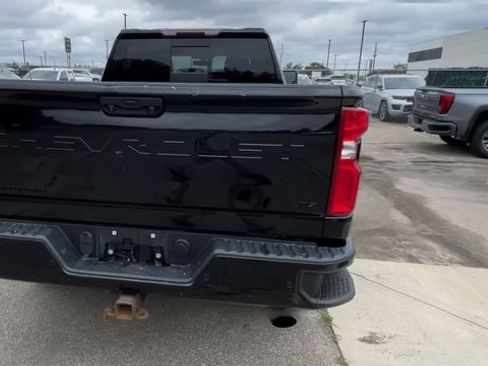 Used 2021 Chevrolet Silverado 2500 LTZ w/ LTZ Plus Package AWD/4WD image 9