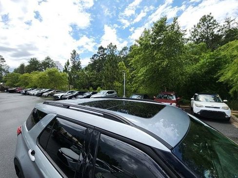 Used 2022 Ford Explorer XLT w/ Equipment Group 202A RWD image 22