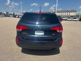 Used 2014 Kia Sorento LX image 4