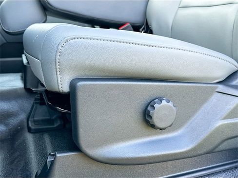 New 2025 Ford F550 4x4 Regular Cab Super Duty image 13