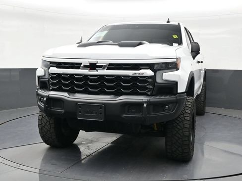 Used 2023 Chevrolet Silverado 1500 ZR2 w/ ZR2 Bison Edition AWD/4WD image 8