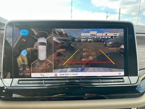 New 2026 Volkswagen Atlas SEL Premium R-Line image 16