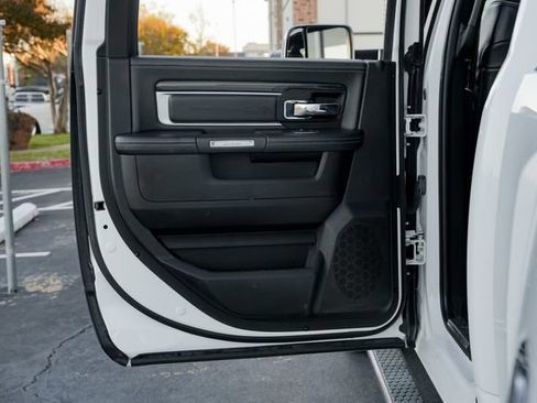Used 2018 RAM 3500 Laramie Longhorn AWD/4WD image 39