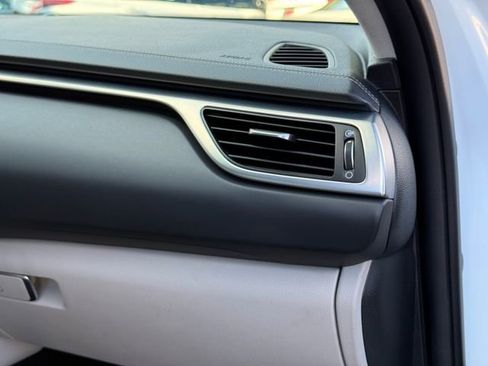 Used 2021 Genesis G70 2.0T w/ Elite Package image 30