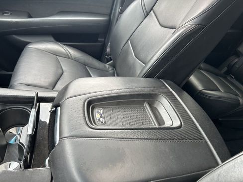 Used 2016 Cadillac Escalade ESV Platinum image 28