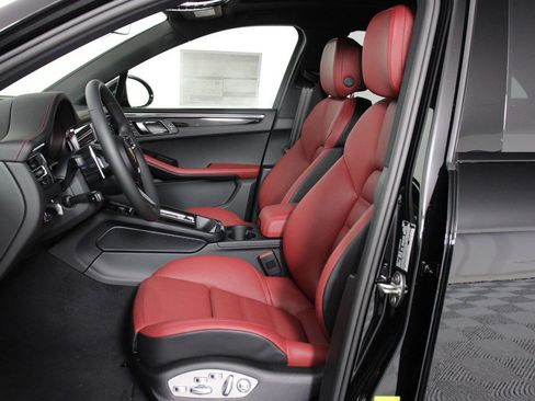 New 2026 Porsche Macan S AWD/4WD image 5